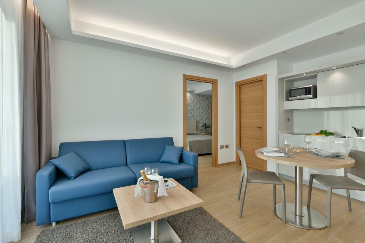 Hotel Serenella Агрополи Экстерьер фото