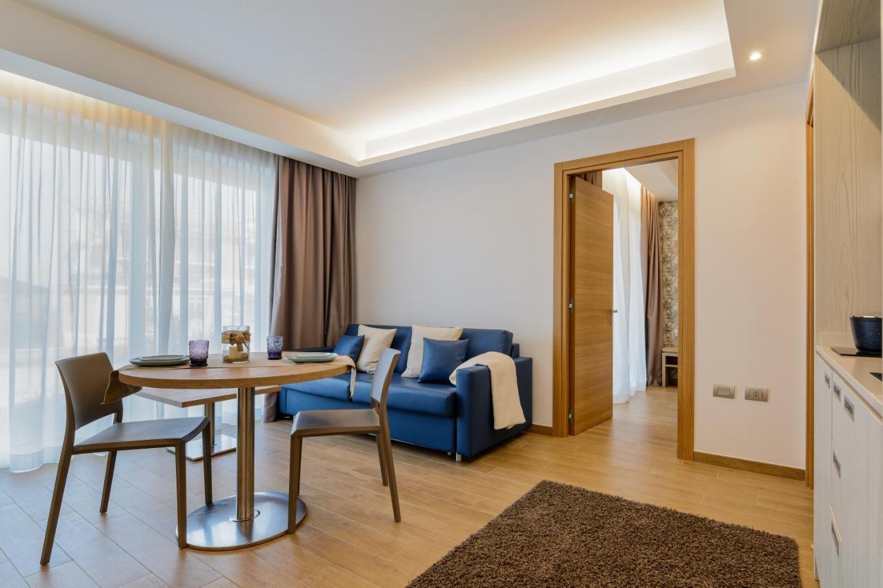 Hotel Serenella Агрополи Экстерьер фото